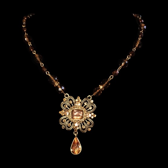 Vintage Pre-2000s Avon Rhinestone Bead Necklace - Picture 1 of 7